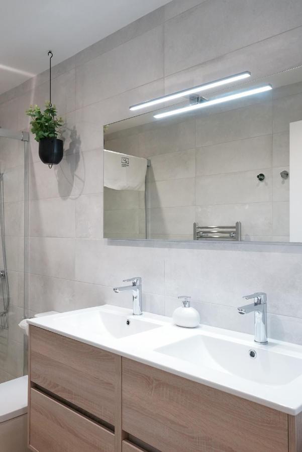 Apartaments La Rambla - Arbequina - 6 Persones Cornudella de Montsant Ngoại thất bức ảnh