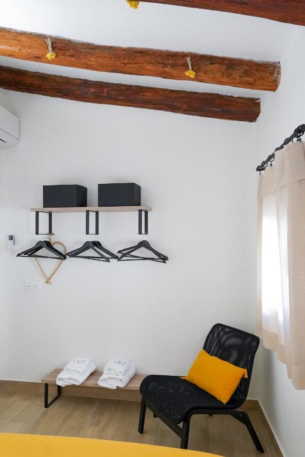 Apartaments La Rambla - Arbequina - 6 Persones Cornudella de Montsant Ngoại thất bức ảnh