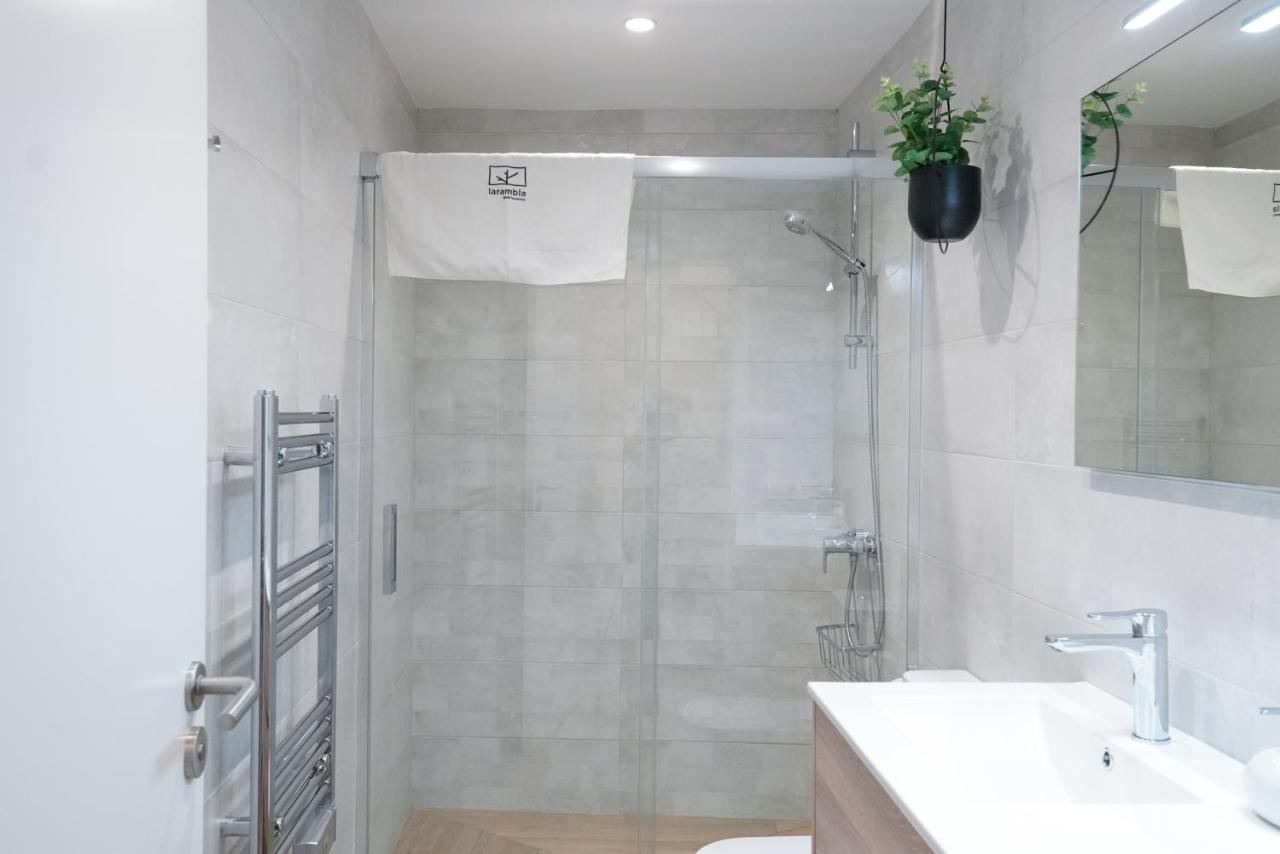 Apartaments La Rambla - Arbequina - 6 Persones Cornudella de Montsant Ngoại thất bức ảnh