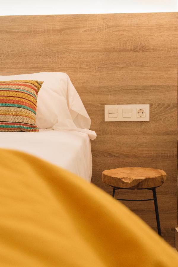 Apartaments La Rambla - Arbequina - 6 Persones Cornudella de Montsant Ngoại thất bức ảnh